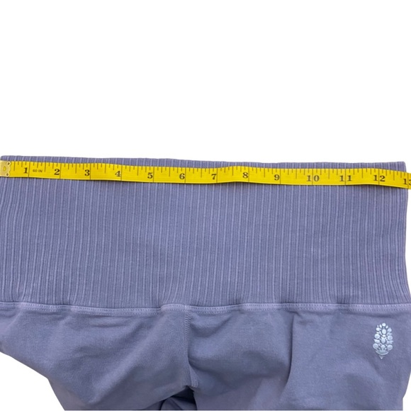 Free People Movement Muted Lavender Leggings Activewear Yoga Cut Outs - Picture 2 of 8